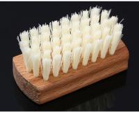 Щетка для обуви 8см дерево мини синтет.белый волос О/009