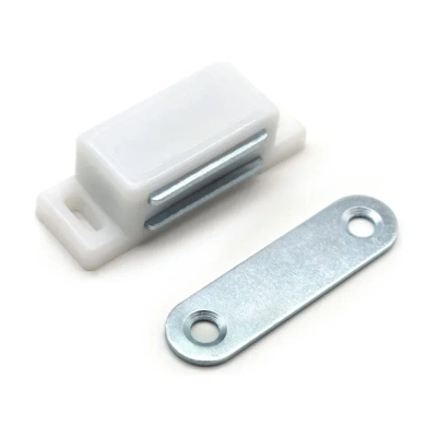 Магнит мебельный L-45 h-14 белый 