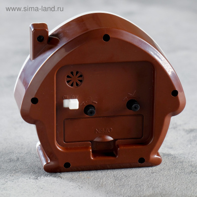 Часы настольные будильник Домик 4551270